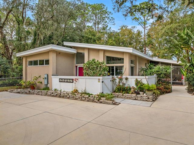 Ravenswood Contemporary Home