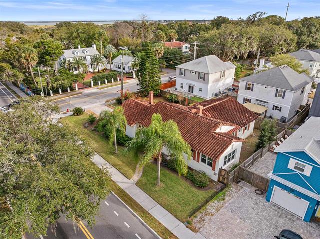 Mid-Century Modern Custom-Built Home